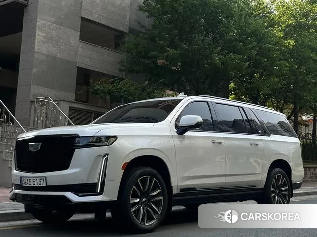 Cadillac Escalade 5th Generation 2021 Белый из Кореи