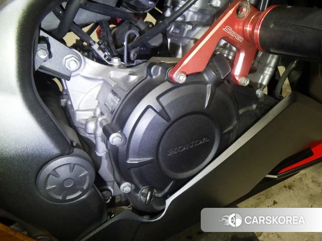 Engine photo