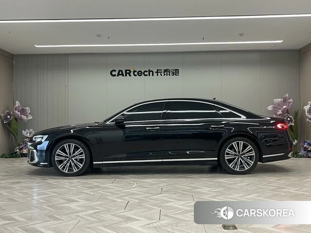 Audi A8 2023 Черный из Китая