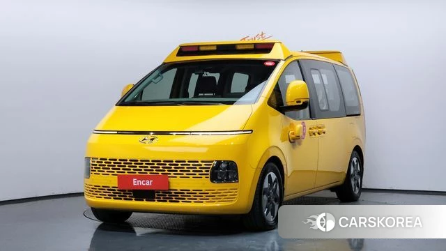 Hyundai Staria 2022 Желтый из Кореи