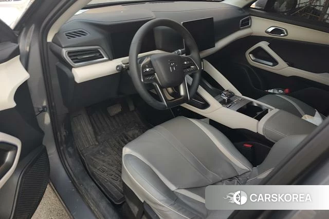 BYD Yuan UP 2025 Темно-серый из Китая