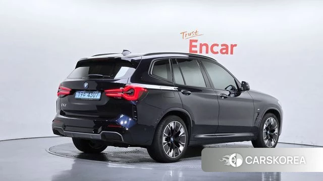 BMW iX3 2022 Черный из Кореи