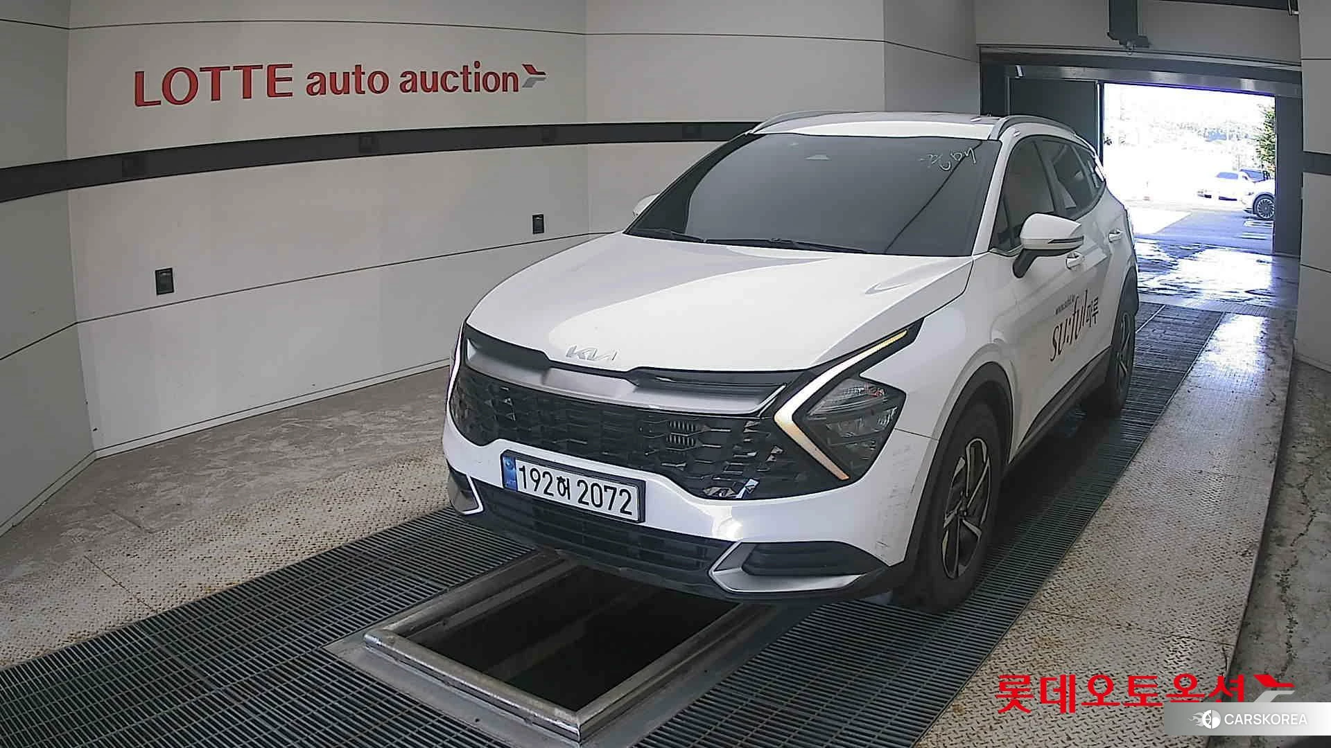 Kia Sportage Hybrid 2023 Snow White Pearl (optional) из Кореи