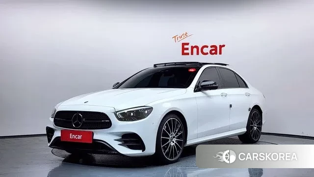 Mercedes-Benz E-Class W213 2023 Белый из Кореи