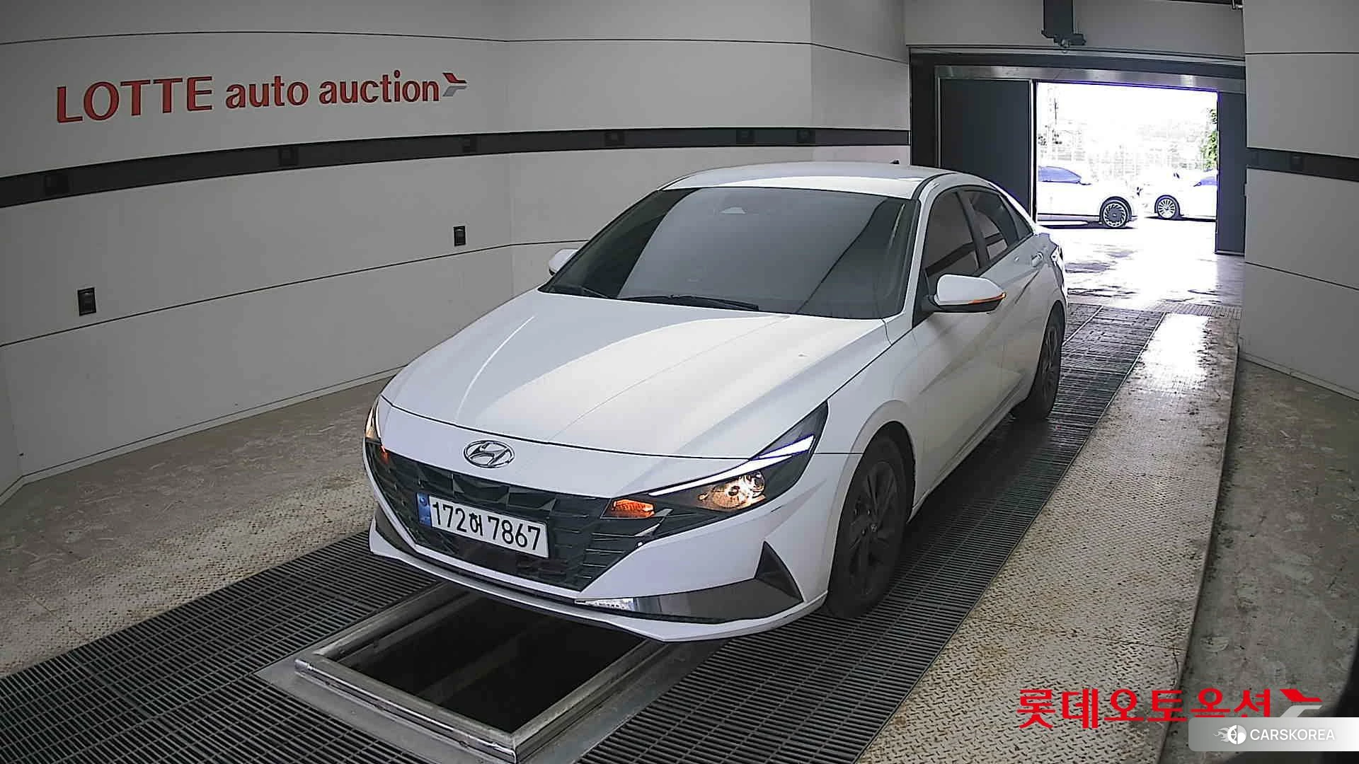 Hyundai Avante 2023 Atlas White из Кореи