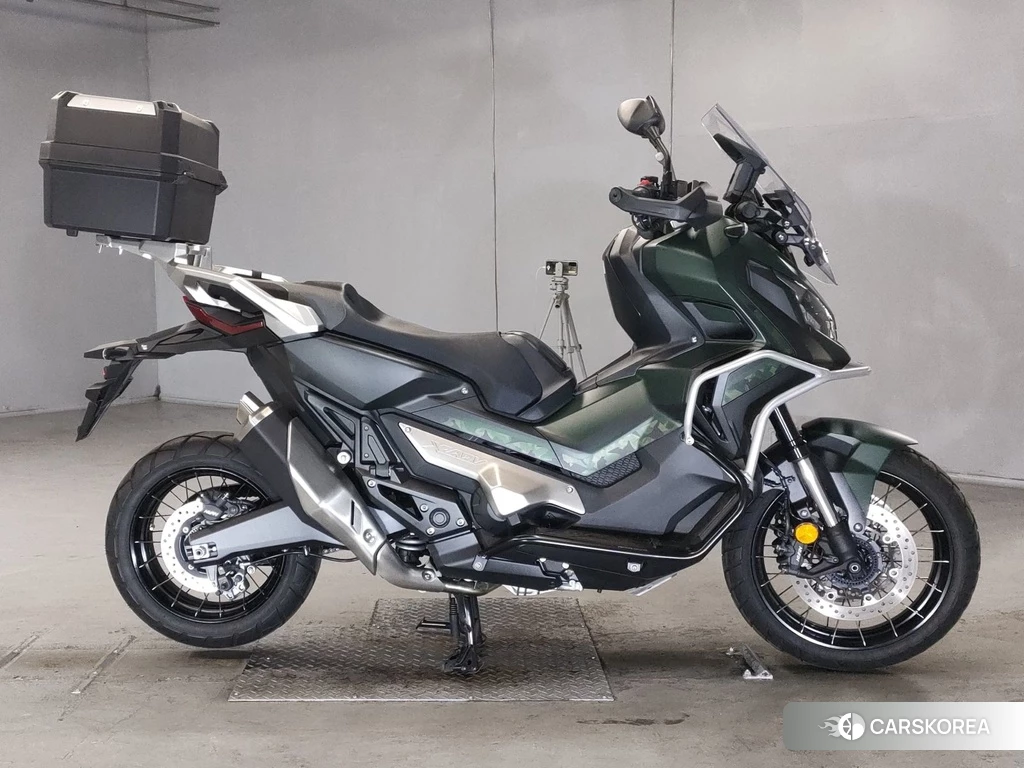Проданный Honda X-ADV 750 2021 из Японии