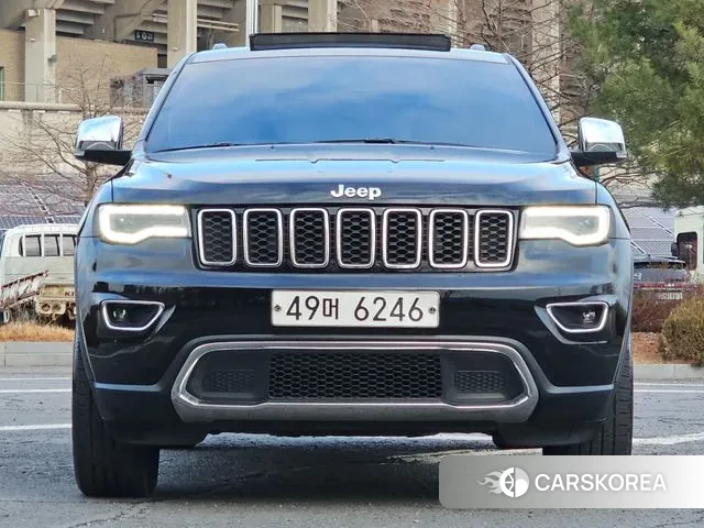 Jeep Grand Cherokee 2018 Черный из Кореи