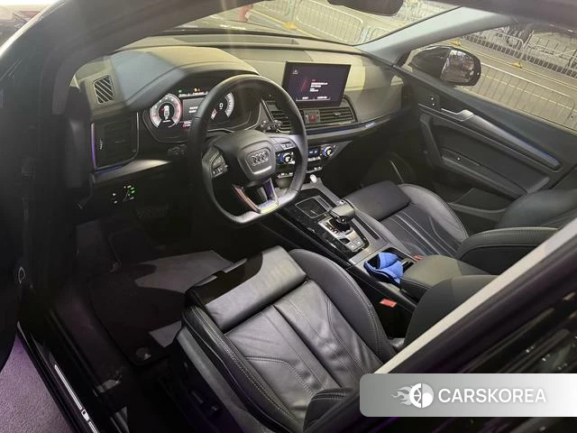 Audi Q5L 2023 Черный из Китая