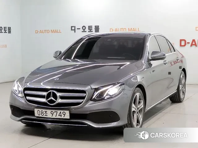 Mercedes-Benz E-Class W213 2019 Серый из Кореи