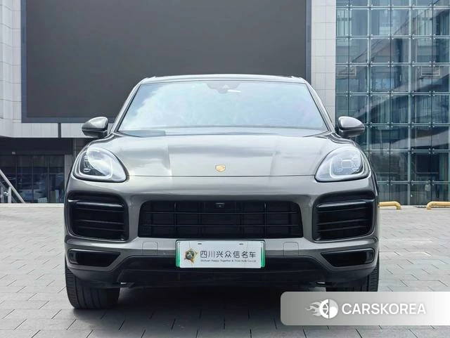 Porsche Cayenne E-Hybrid 2023 Другой из Китая