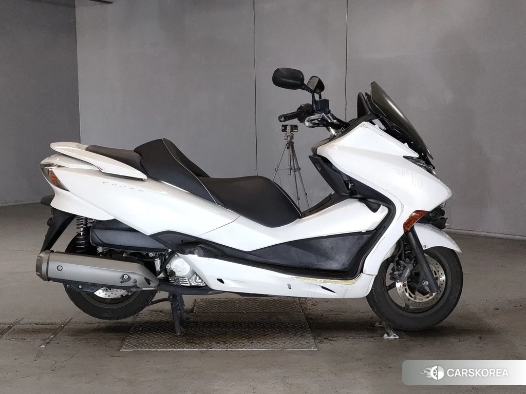 Проданный Honda FORZA Z 2012 из Японии