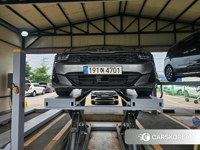 Kia K5 3rd generation 2022 Серый из Кореи