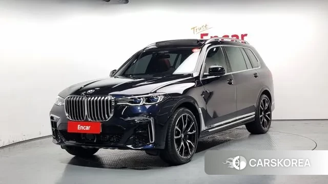BMW X7 (G07) 2021 Черный из Кореи