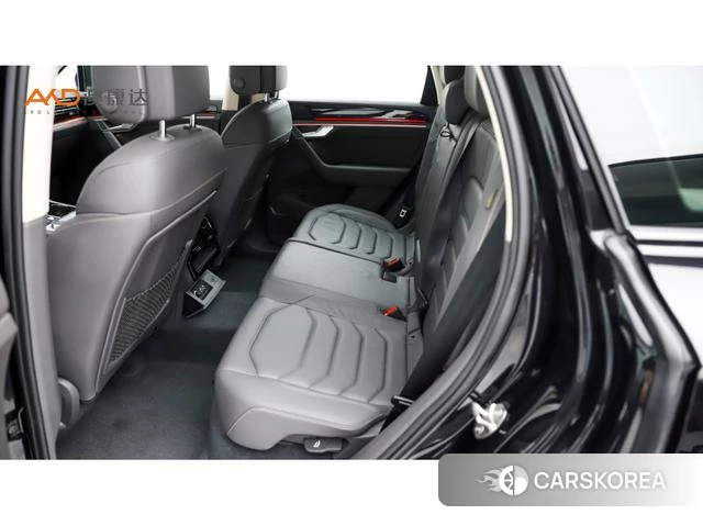Volkswagen Touareg 2020 Черный из Китая