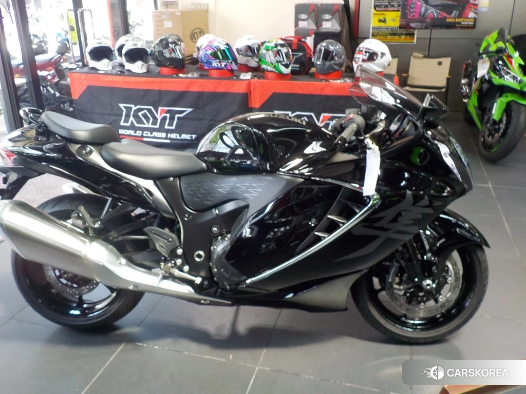 Проданный Suzuki GSX1300R HAYABUSA 2024 из Японии
