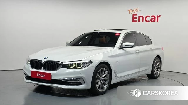 BMW 5 Series (G30) 2018 Белый из Кореи
