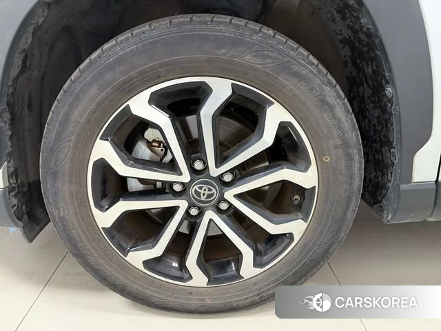 Toyota Fenglanda 2023 Серебристо-серый из Китая