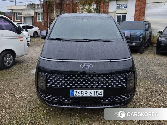 Hyundai Staria 2023 Черный из Кореи