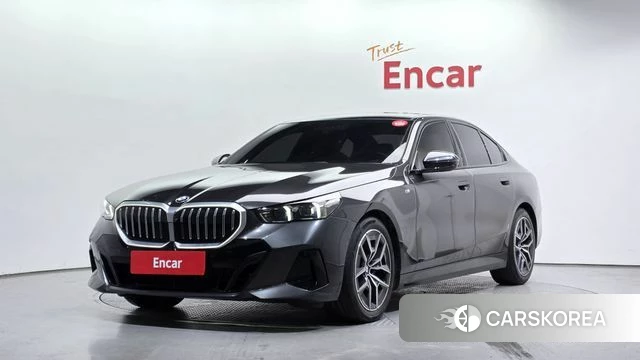 BMW 5 Series (G60) 2023 Серый из Кореи