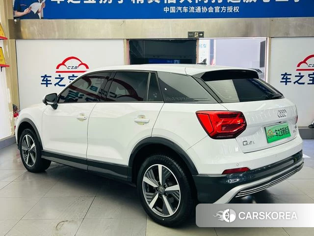 Audi Q2L e-tron 2021 Белый из Китая