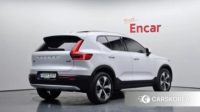 Volvo XC40 2023 Белый из Кореи