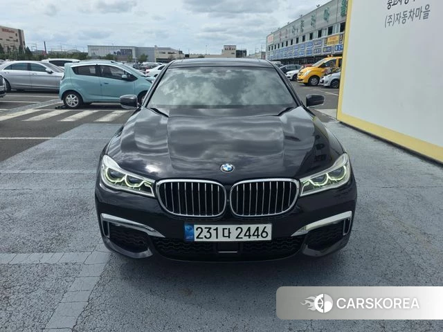 BMW 7 Series (G11) 2018 Черный из Кореи