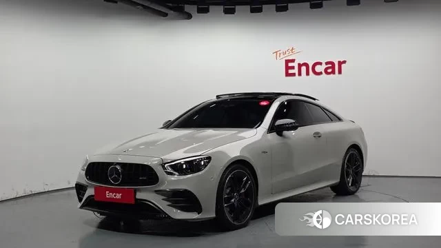 Mercedes-Benz E-Class W213 2022 Серебристо-серый из Кореи