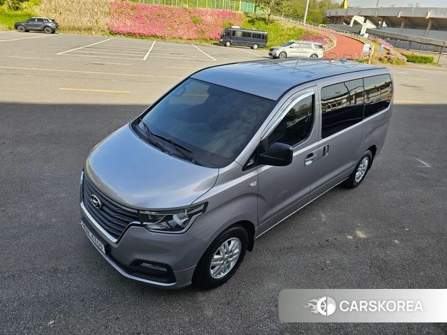 Hyundai The New Grand Starex 2021 Серый из Кореи