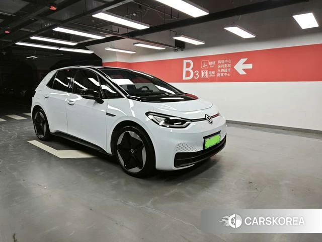 Volkswagen ID.3 2022 Белый из Китая