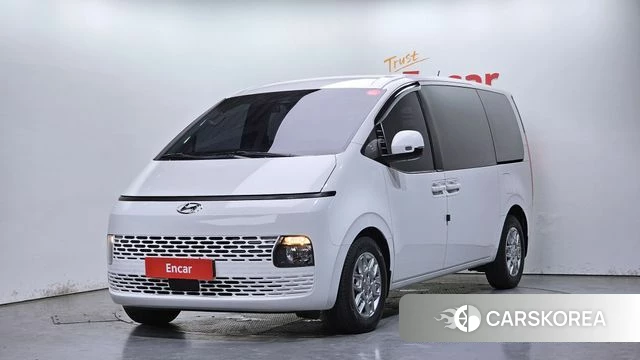 Hyundai Staria 2023 Белый из Кореи