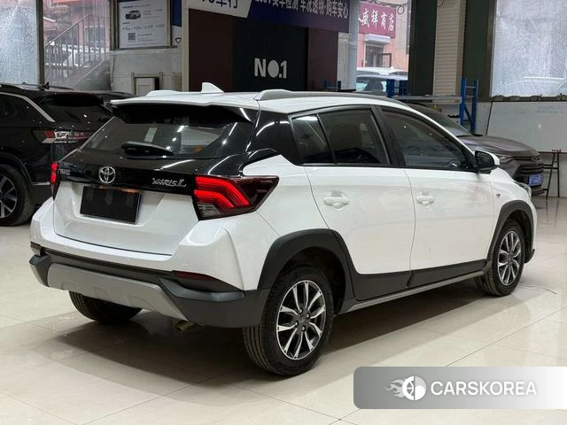 Toyota YARIS L Zhixuan 2023 Белый из Китая
