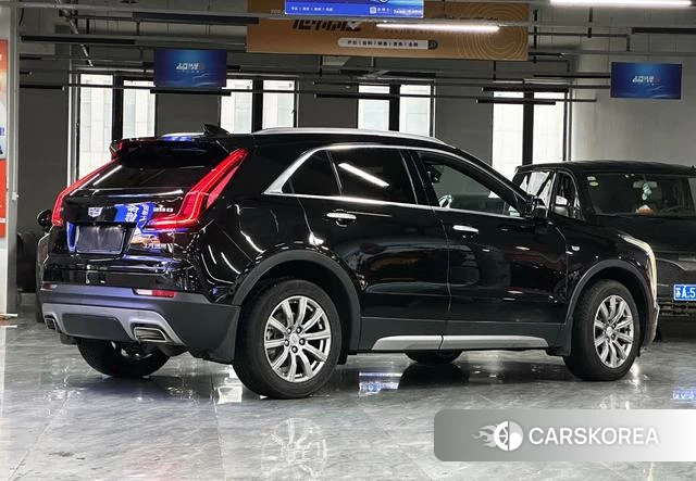 Cadillac XT4 2020 Черный из Китая
