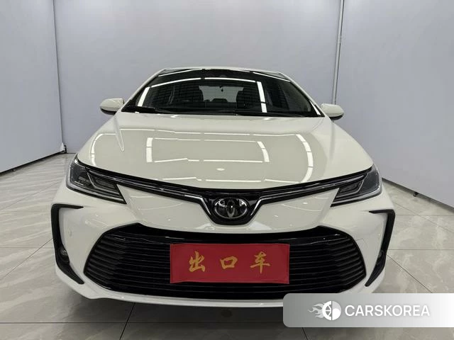 Toyota Corolla 2022 Белый из Китая