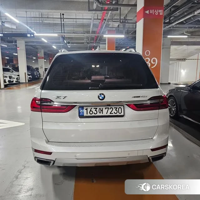 BMW X7 (G07) 2022 Белый из Кореи