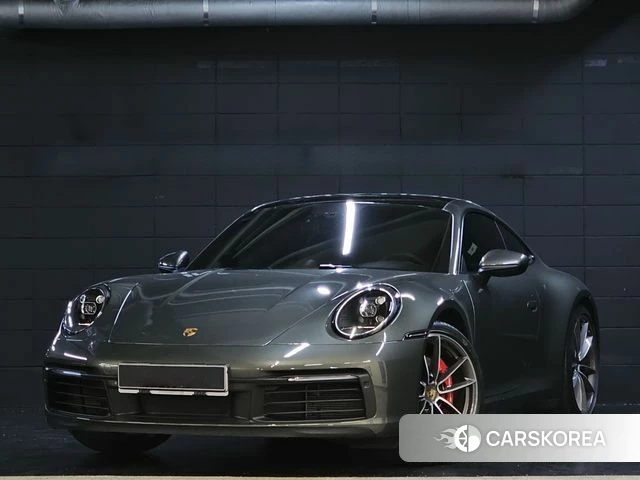 Porsche 911(992) 2023 Светло-зеленый из Кореи