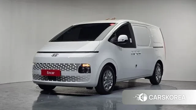 Hyundai Staria 2023 Белый из Кореи