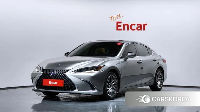 Lexus ES300h 7th generation 2022 Серебристо-серый из Кореи
