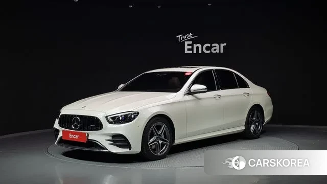 Mercedes-Benz E-Class W213 2022 Белый из Кореи
