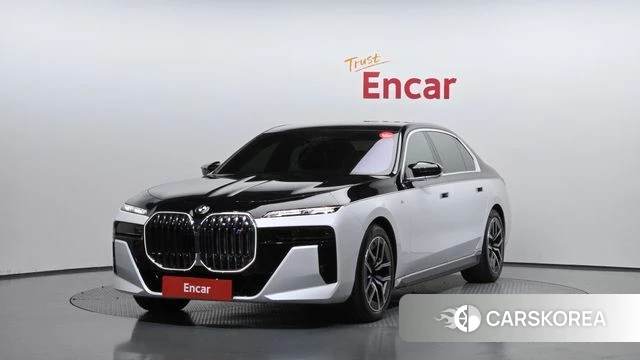 BMW 7 Series (G70) 2025 Белый из Кореи