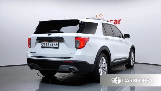 Ford Explorer 6th Generation 2019 Белый из Кореи