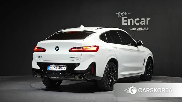 BMW X4 (G02) 2025 Белый из Кореи