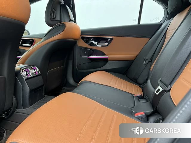 Mercedes-Benz Class C 2022 Белый из Китая