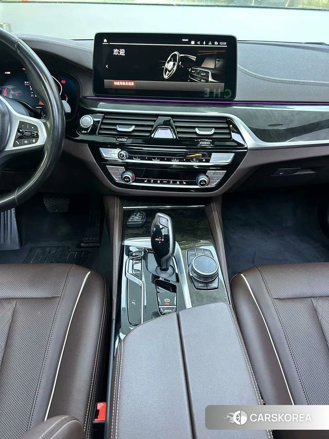BMW 5 series 2022 Белый из Китая