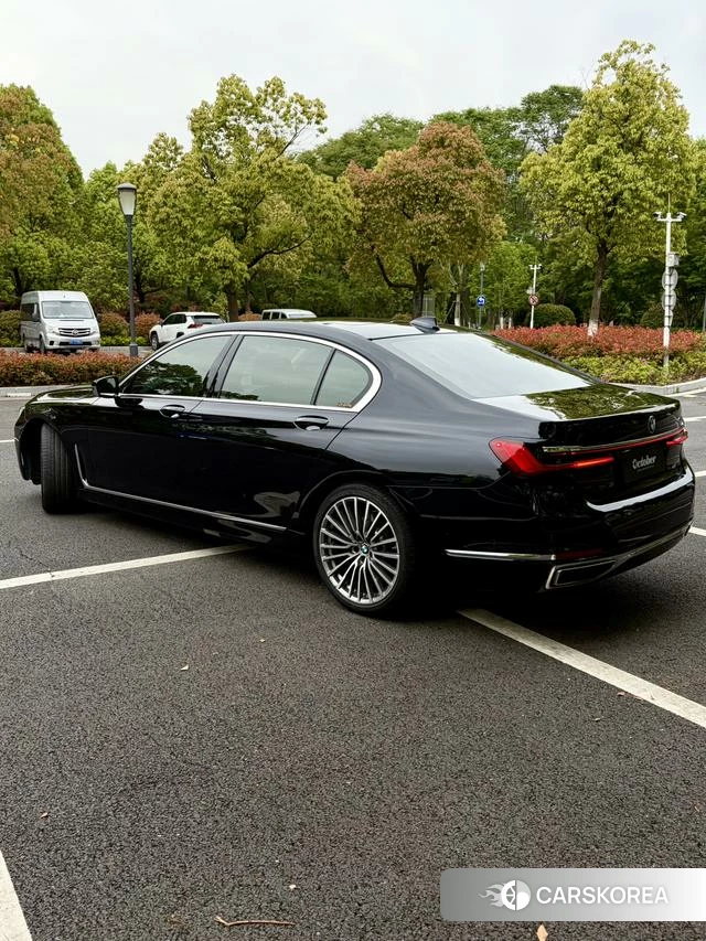 BMW 7 series 2019 Черный из Китая