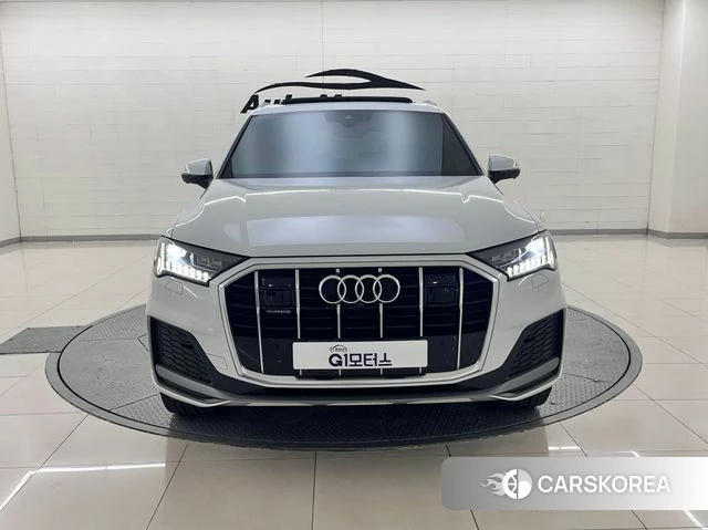 Audi Q7 (4M) 2022 Белый из Кореи