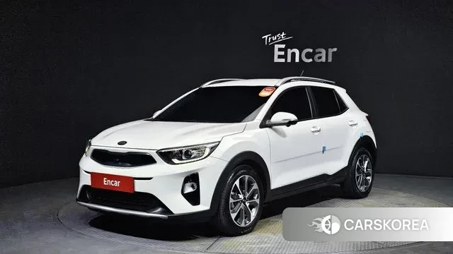Kia Stonic 2018 Белый из Кореи