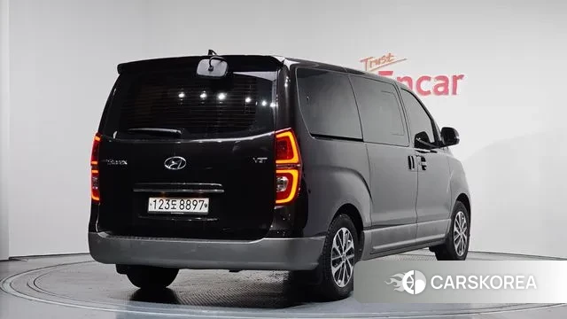 Hyundai The New Grand Starex 2018 Коричневый из Кореи