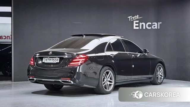 Mercedes-Benz S-Class W222 2019 Черный из Кореи