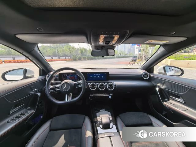 Mercedes-Benz Class A 2024 Белый из Китая