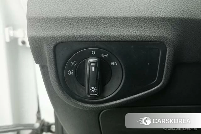 Volkswagen Golf*Jiayu 2018 Белый из Китая